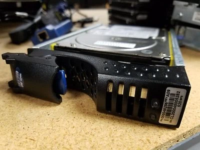 EMC Clariion 146GB 10K Fiber Channel Hard Drive 005048632 CX-2G10-14 005048255 - Image 1 of 3