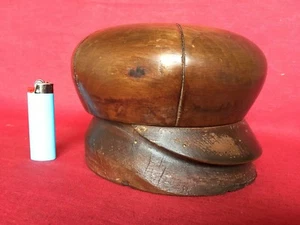 HOLZFORM SHAPE HUT MÜTZE GR 55 DESIGN MÖBEL AUSSTELLUNG - Bild 1 von 11