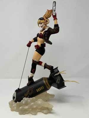 DC Comics Bombshells Harley Quinn Riding Bomb Estatua 1763 de 5000 DAÑADA Foto 1 de 4