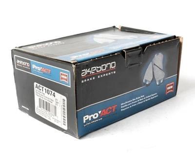 Juego de pastillas de freno delanteras de cerámica Akebono ProAct para Kia Spectra 2004-09 pieza ACT1074 Foto 1 de 4