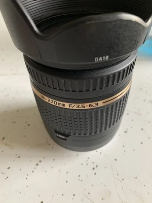 Lente Tamron 18-270 mm F/3,5-6,3 Di II VC PZD para Canon EF Foto 1 de 4