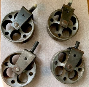 Vier Vintage industrielle Stahlrollen 4” Durchmesser x 1-3/8” breit USA - Bild 1 von 4
