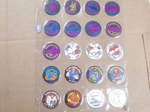 POGS/MILKCAPS FOGLIO DA 20. CAPPELLI DA COMBATTIMENTO, SNOOPY, KC WORLD WARRIORS - Foto 1 di 5