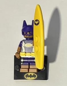 LEGO - BATMAN MOVIE SERIES 2 - BEACH BATGIRL MINIFIGURE - (71020) - Picture 1 of 1