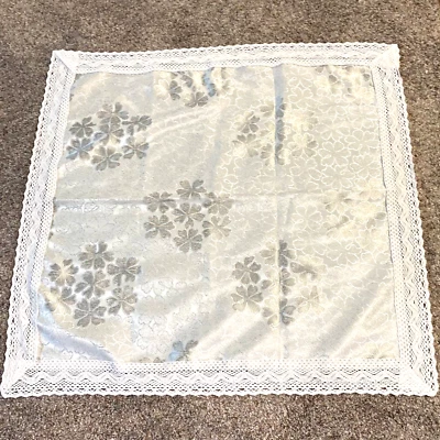 Square Table Cloth with Crocheted Border Floral Design Vintage - Image 1 of 4