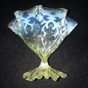 John Walsh Vaseline Glass Fan Vase in the " New Opaline Brocade" Pattern - Picture 1 of 18