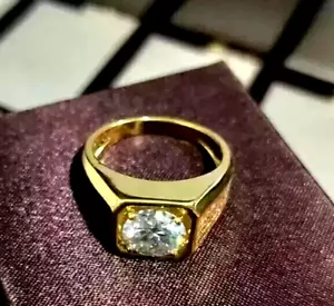 Anello Fascia Fidanzamento Uomo Tondo Creato in Laboratorio Diamante 3,00Ct Oro Giallo 14k Over - Foto 1 di 1