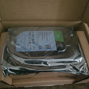 ⚽️Seagate BarraCuda, 8 TB, Internal Hard Drive, SATA 6 Gbit/s, 3.5", 5400 RPM⚽️ - Picture 1 of 3