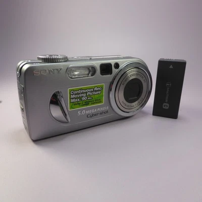 Sony Digital Camera Cybershot DSC-P10 5.0MP Silver Tested - Image 1 of 4