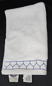 John Robshaw Linah Hand Towel White Blue Embroidery Supima Turkish Cotton New - Picture 1 of 6