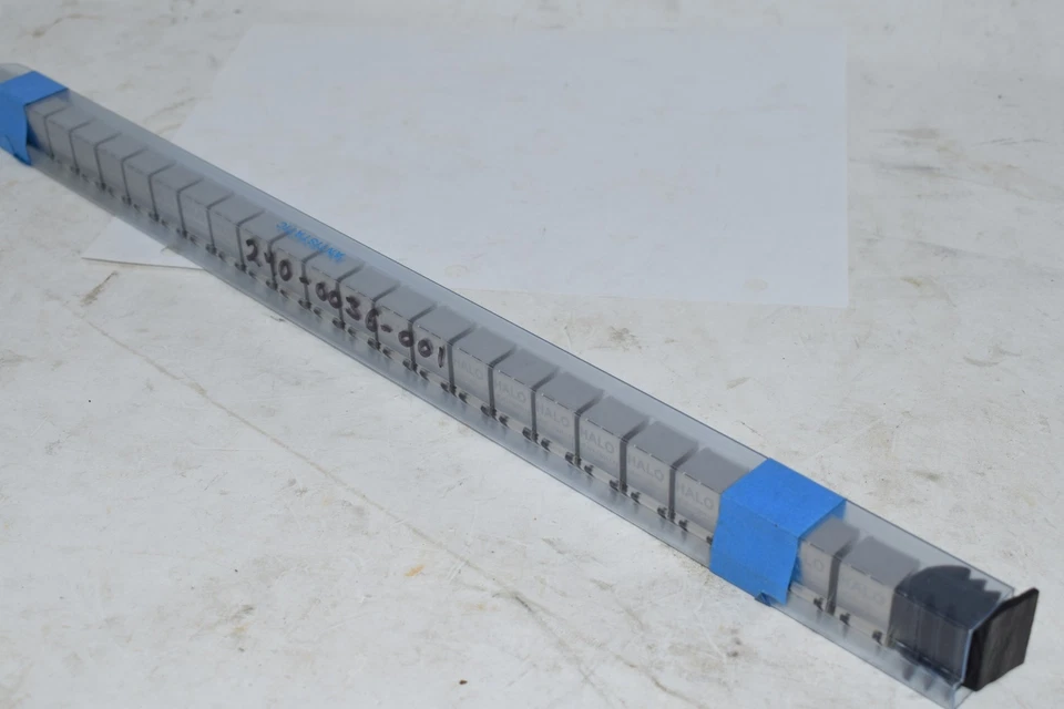 Lote de 26 NUEVOS HALO HFJT1-1G01-L12 FastJack Tab-Up Gigabit Cuerpo Corto RJ45 Foto 1 de 2