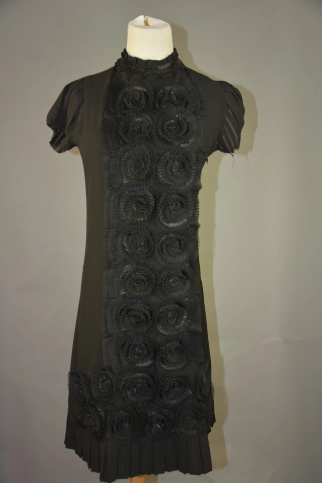 Vestido de coquetel DIANE von Furstenberg preto floral tamanho pequeno (4-6) - Imagem 1 de 4