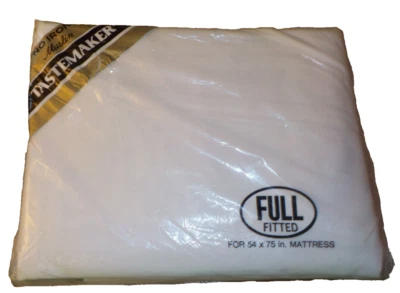 Full Fitted Bed Sheet White Tastemaker Made in USA - Image 1 of 3