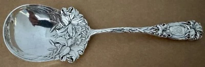 DURGIN NEW ART STERLING 8 7/8” LILY BERRY SPOON EXCELLENT ORIGINAL CONDITION! - Image 1 of 4