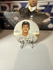 80s CARL YASTRZEMSKI No 8 BOSTON RED SOX Signature Series 3.5" Pin / Button - Bild 1 von 2