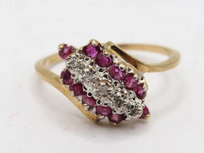 ANEL FEMININO OURO AMARELO 10k com 12 RUBIS NATURAIS E 5 DIAMANTES S.C. TAMANHO 7.25 * - Imagem 1 de 4