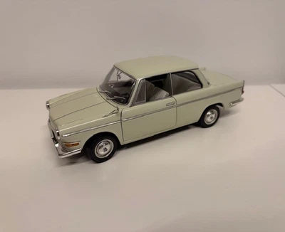 Modellautos 1:18 Signature Models BMW LS Luxus 1962 - Bild 1 von 3
