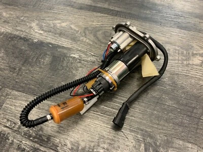 Bomba tanque gasolina Ducati 696 796 1100 Monster ¡CASI NUEVA! 16023791A OEM * Foto 1 de 4