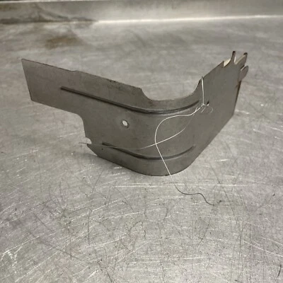 OEM USED BRIGGS 5HP HORIZONTAL 137202-1134-E1 CYLINDER SHIELD 694514 - Image 1 of 2