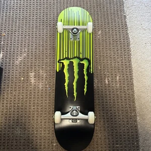 Monster Energy Skateboard Brandneu! 32x9 - Bild 1 von 4