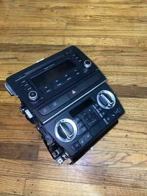 Unidad de radio y control climático Audi A3 2009-2013 OEM Foto 1 de 3