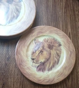 St. Martin Lion Plate Email de Limoges Decorative Plate Beautiful Collectible 5 - Picture 1 of 6