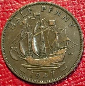 VINTAGE FINE 1947 GREAT BRITAIN HALF 1/2 PENNY-APR303 - Picture 1 of 2