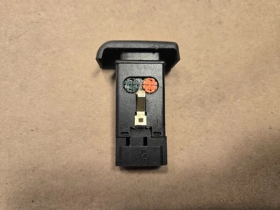 Interruptor ventana trasera térmica Land Rover Discovery 1 AMR3750 Foto 1 de 4