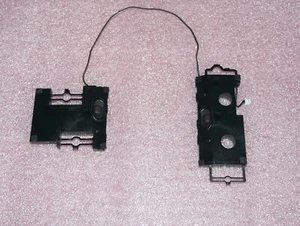 Lautsprecher DP/N: 05NF68 Links Rechts Soundspeaker DELL Inspiron 17-5749 P26E - Afbeelding 1 van 3