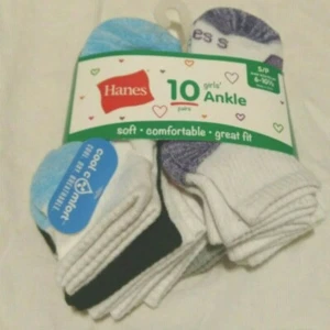 NEW 10 Pairs Small (6-10) Hanes Girls Ankle Socks - Picture 1 of 5