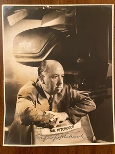 Alfred Hitchcock Signed Autographed Vintage 8x10 Photo With COA Director RARE - Picture 1 of 5