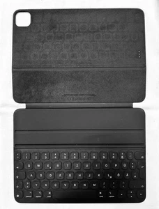Apple Smart Keyboard Folio do iPada Pro 11" model A2038 - niemiecka - Zdjęcie 1 z 3