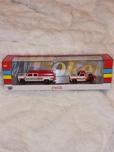 M2 Machines Hauler Chase 1973 GMC Sierra 3500 & 1976 GMC Sierra Grande 15 Custom - Picture 1 of 11