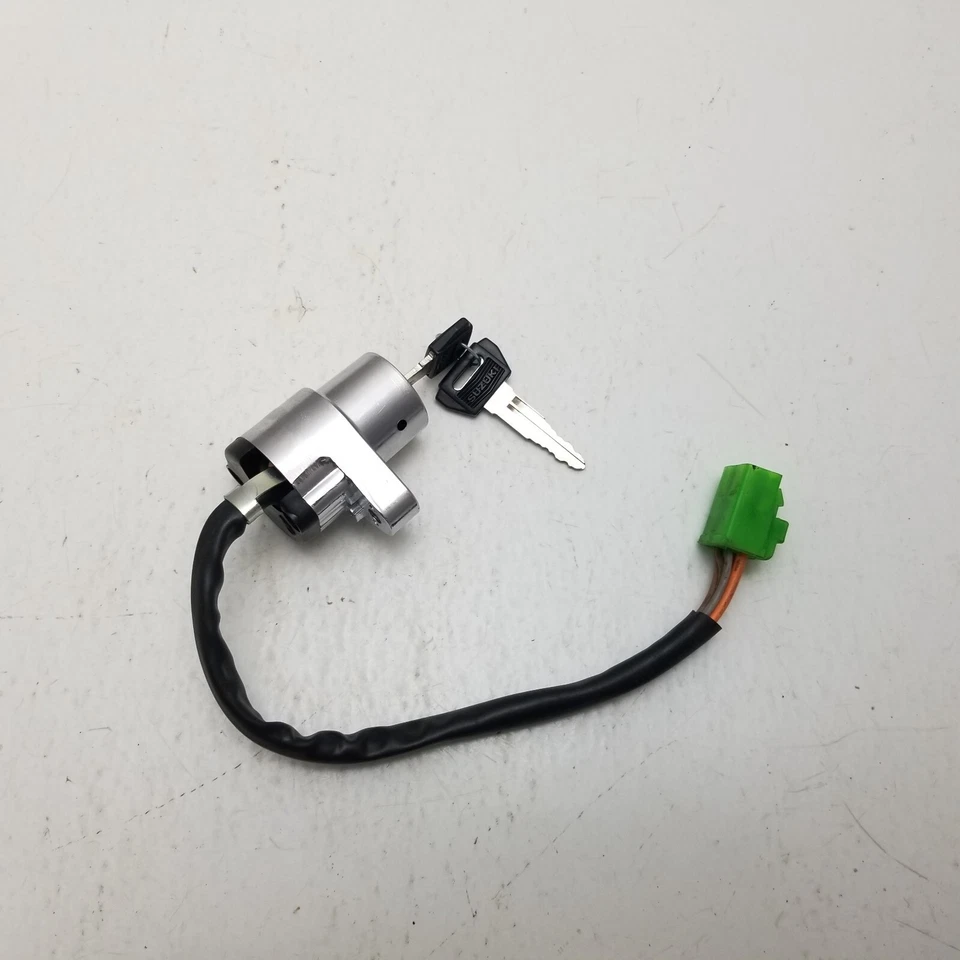 NOS 铃木入侵者 VS700 点火开关钥匙 37110-28A01 — 第 1/4 张图片