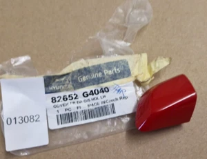 Hyundai i30 Left Front Door Handle Cap Red 2017-on 82652G4040 Genuine NEW OEM - Picture 1 of 8