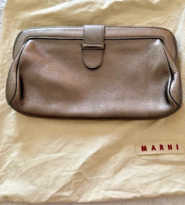 monedero clutch marni plateado Foto 1 de 4