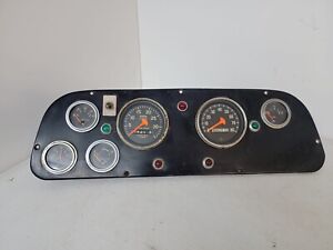 Vintage International Loadstar 1600 1700 Instrument Gauge Cluster Speedometer