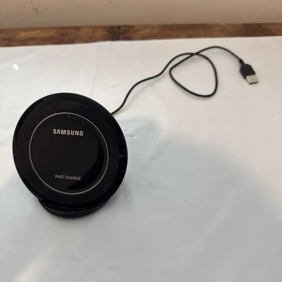 Original Samsung EP-NG930 Fast Charge Wireless Charging Stand - Image 1 of 4