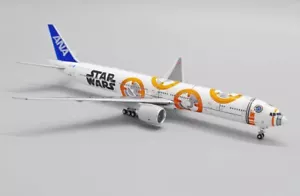JC WINGS ANA ALL NIPPON AIRWAYS STAR WARS B777-300ER 1:400 EW4773005 - Picture 1 of 4