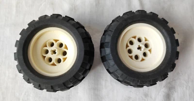 Lego Technic Technik 2er Set Rad Räder Reifen 68.8 x 40 Q Felgen in weiß - Bild 1 von 4