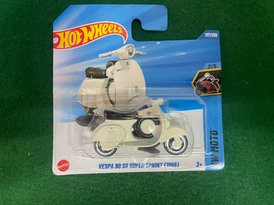 HOT WHEELS VESPA 90 SS SUPERSPRINT 1966 HW MOTO WHITE MINT ON CARD 118 - Image 1 of 4