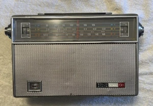 Seltenes AIWA AM/FM Modell AR-144 tragbares 14 Transistorradio getestet und funktionsfähig - Bild 1 von 8