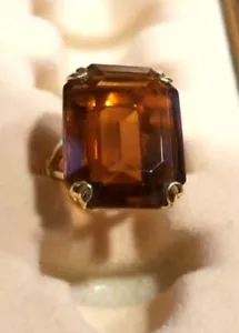 Vintage signierter Avon goldfarben 1975 bernsteinfarbener großer quadratischer Cocktailring Größe 7 - Bild 1 von 7