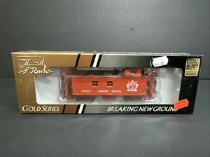 HO SCALE TRUE LINE TRAINS 301009, CANADIAN NATIONAL WOOD SIDE CABOOSE #78565 - Picture 1 of 4