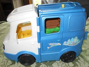 2015 Fisher Price Little People RV Camper Van Camping LIGHTS SOUND MOTORHOME - Picture 1 of 8