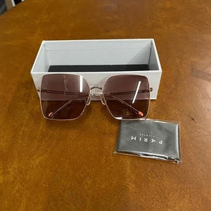 PARIM Eyewear eckige Sonnenbrille braun getönte Gläser UV-Schutz neu im Karton - Bild 1 von 4