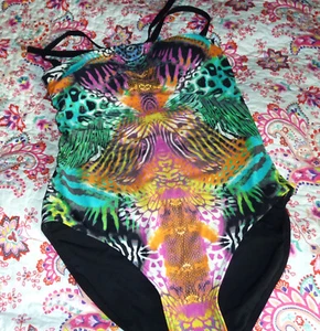 Fab multicoloured swimming costume by George size 14 - Picture 1 of 2