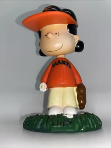 San Francisco Giants Bobblehead Lucy From Peanuts - Bild 1 von 6