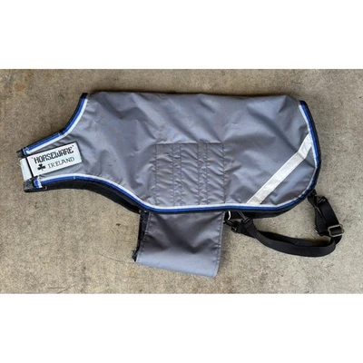 Alfombra abrigo de cabra Horseware Ireland manta de cordero gris relleno claro 100 g grande Foto 1 de 4