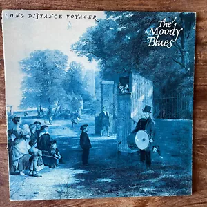 THE MOODY BLUES - LONG DISTANCE VOYAGER EX+ VINYL LP / BLUE INNER / FIRST - Foto 1 di 11